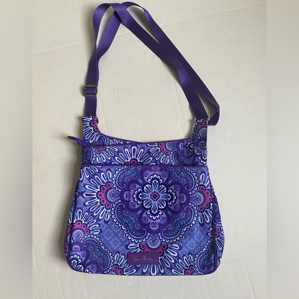 Vera Bradley Lighten Up Slim Crossbody – Like New